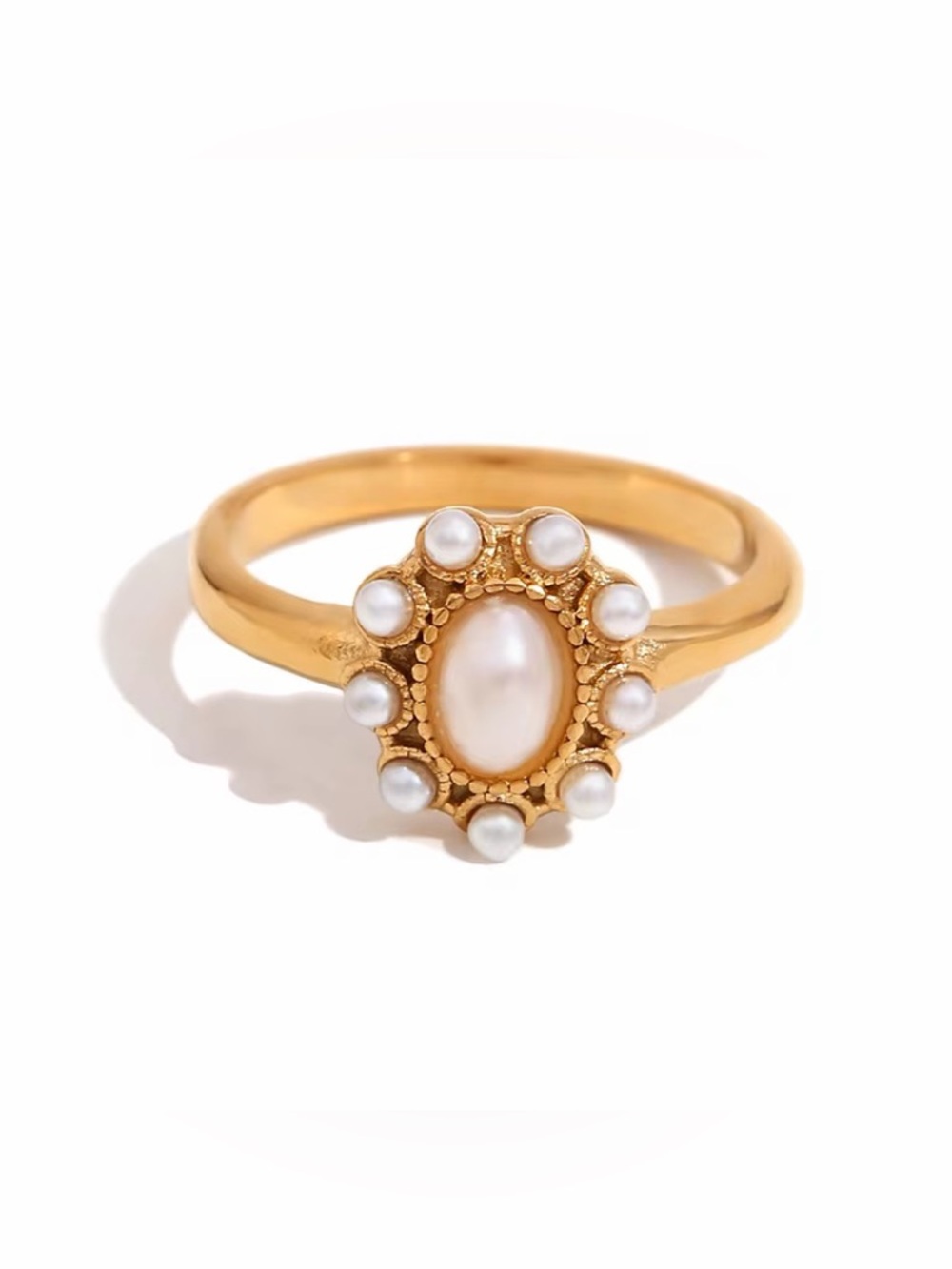 SIZE 7 | 18K Gold Plated Vintage Inspired Oval Pearl Halo Ring
